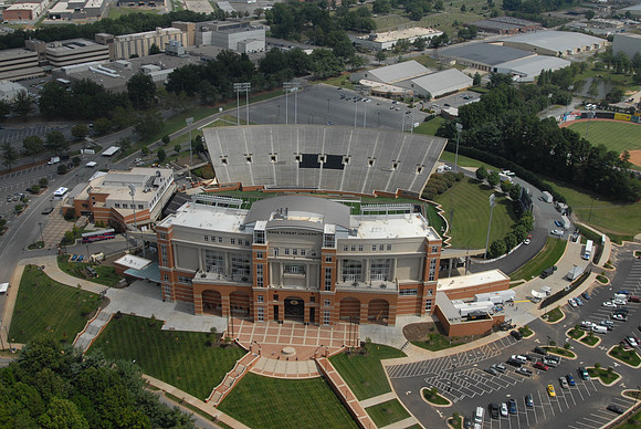 Groves Stadium