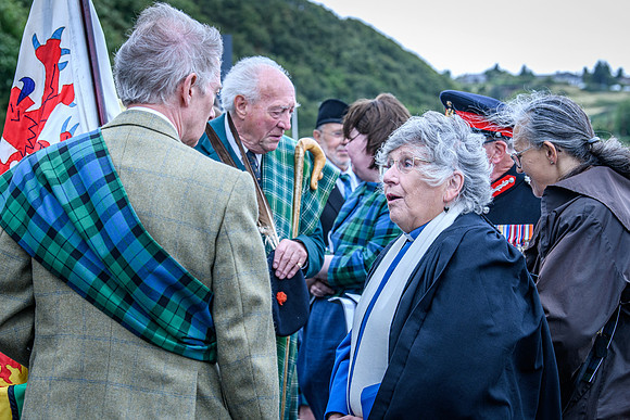 Rev Stobo and Lord Reay preparing for processional
