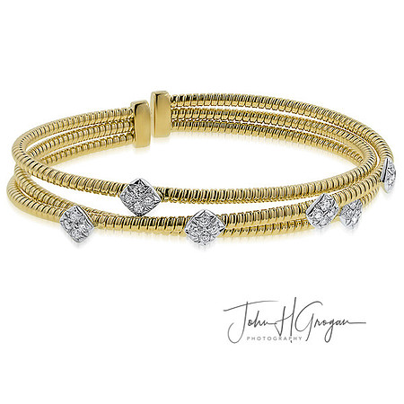 Jewelry Features